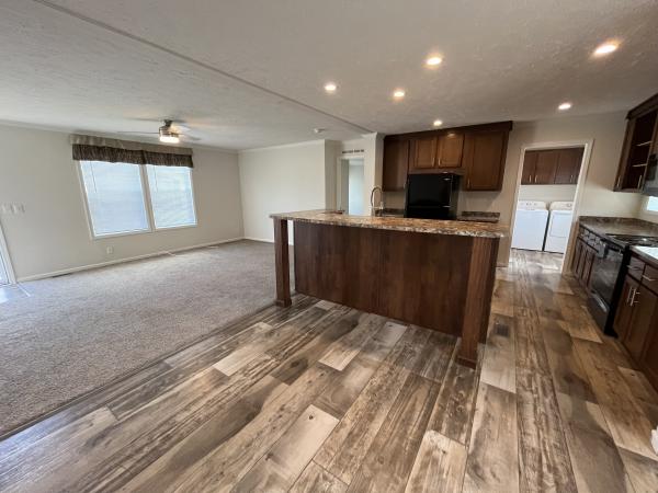 2019 CHAMPION DE-352 Mobile Home