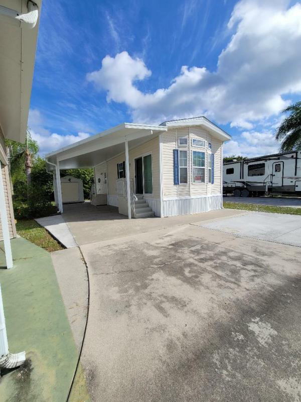 2015 Champion CEOCFL01121517065 Mobile Home