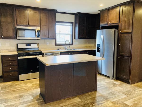 2022 Skyline PGB947P Mobile Home