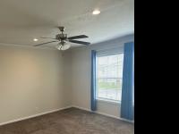 2019 Champion RA2860232 Mobile Home