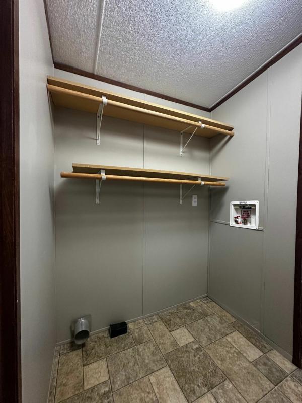 2012 Clayton Homes Inc Yes Mobile Home