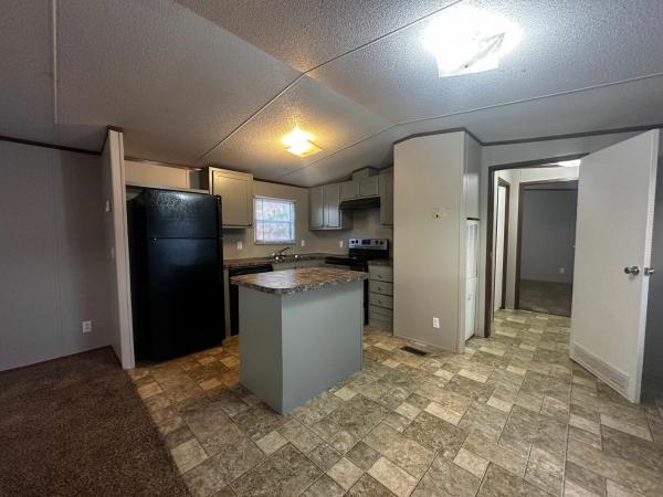 2012 Clayton Homes Inc Yes Mobile Home