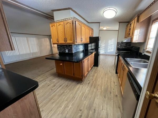 1994 Victorian . Mobile Home