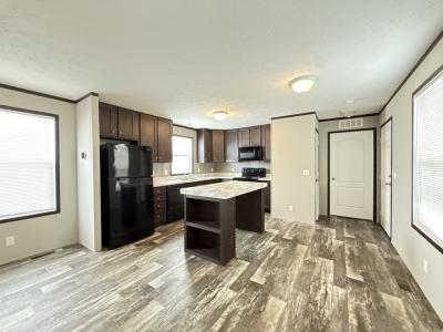 Photo 5 of 22 of home located at 10610 East St Rt 762 #109 #109B Lockbourne, OH 43137