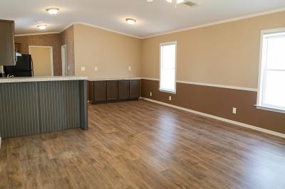 Mobile Home at 1005 Frostwood Huntsville, TX 77340