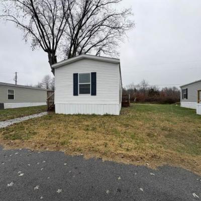 Photo 2 of 19 of home located at 2319 Greensburg Rd #53 Campbellsville, KY 42718