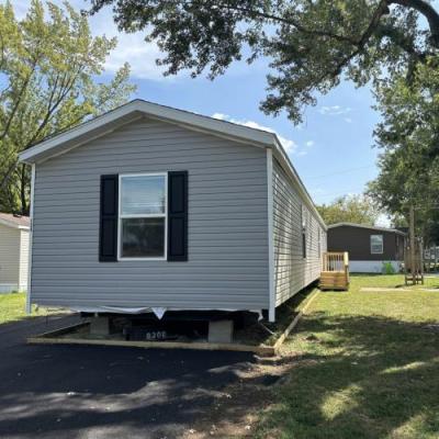 Mobile Home at 27 Crestwood Drive #0124 Middletown, IN 47356