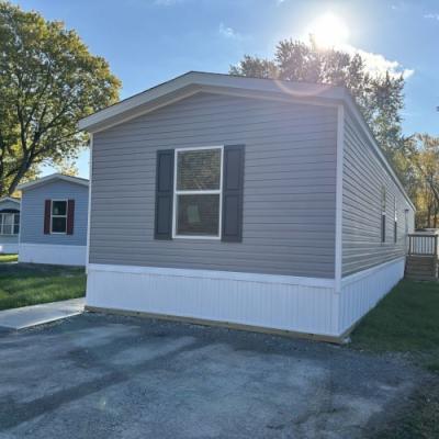 Photo 2 of 28 of home located at 27 Crestwood Drive #0114 Middletown, IN 47356