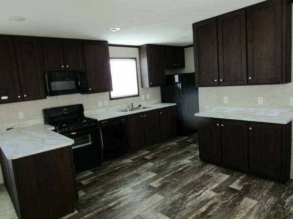 Photo 1 of 2 of home located at 415 Deerfield Ln. Lot 82 Columbus, MI 48063