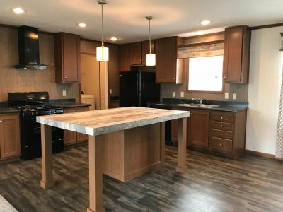 Mobile Home at 1911 Magnolia St Lot 217 Columbus, MI 48063