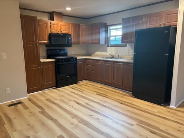 2020 LH166432-F  Home