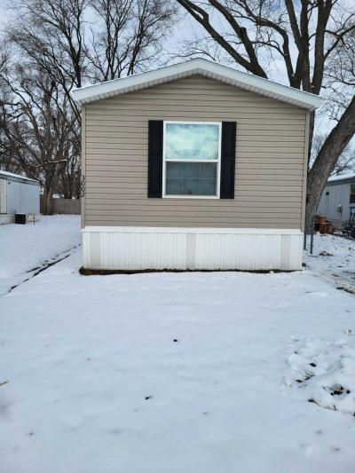 Photo 2 of 8 of home located at 3002 13th Ave #82 Council Bluffs, IA 51501