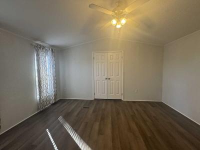 Photo 4 of 12 of home located at 8701 NE 107th Pl #2 Kansas, MO 64157