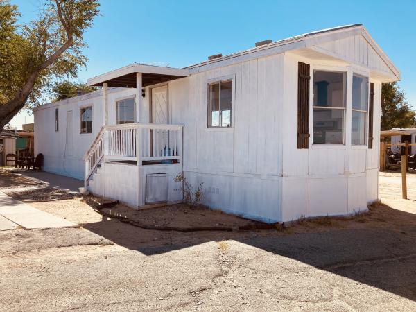 Photo 1 of 2 of home located at 16450 Hwy 58/Frontage Rd #26 North Edwards, CA 93523