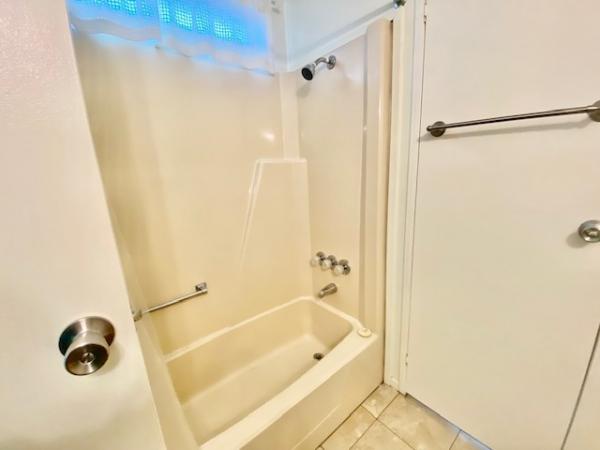 1984 Barr HS Mobile Home