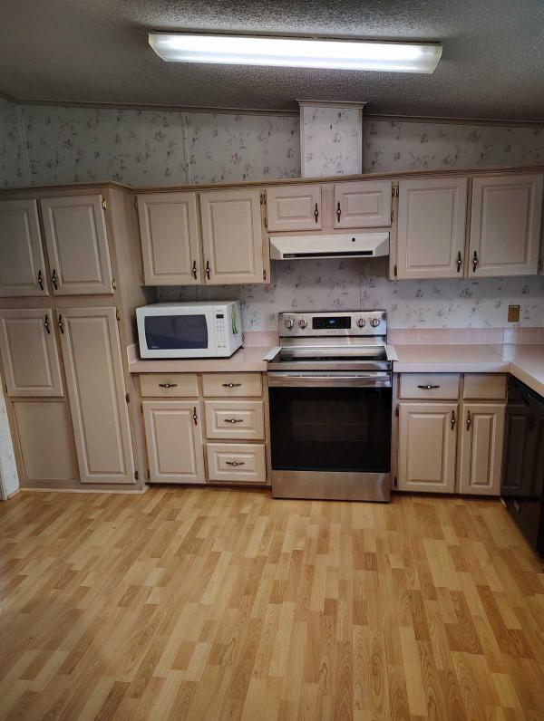 1993 MERIT Mobile Home