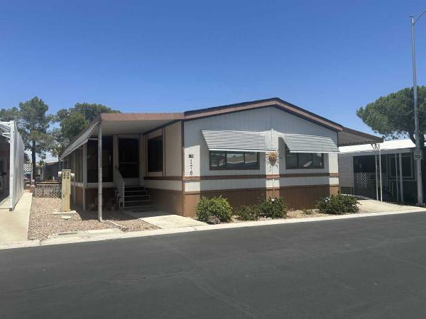 1989  Mobile Home For Sale