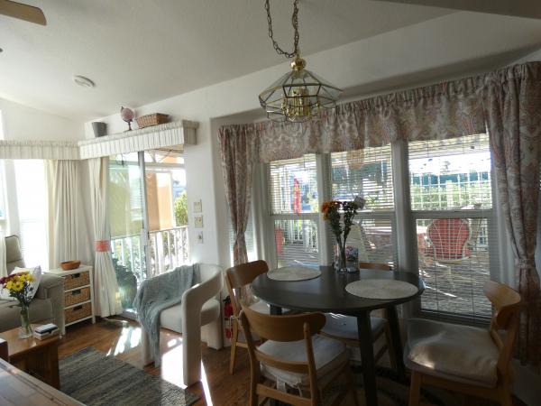 2001 CAVCO Mobile Home