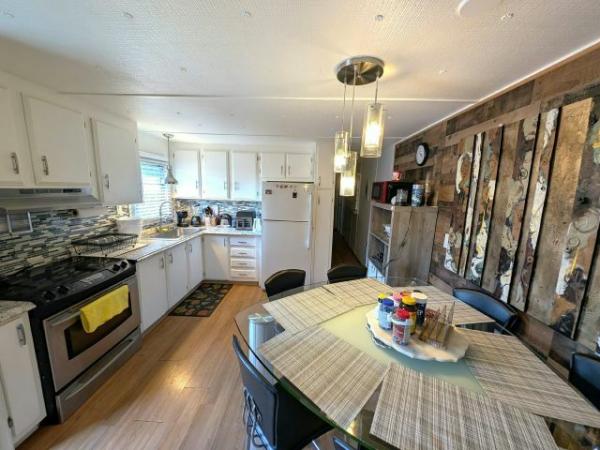 1967 NEWM Manufactured Home