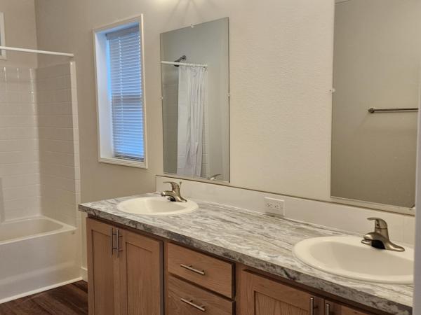 2025 Skyline L9G818 Mobile Home