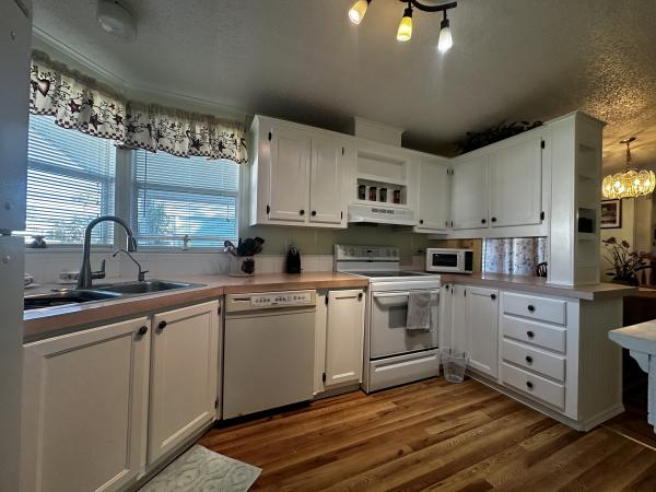 1992 Palm Harbor 5231 Mobile Home