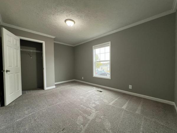 2022 Clayton Homes Inc Community Series Mobile Home