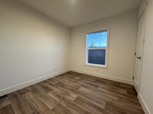 2025 Clayton-Redwood Falls  Home