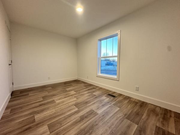 2025 Clayton-Redwood Falls  Home