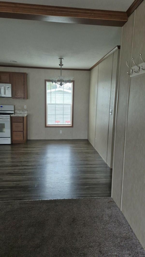 2017 Champion 102 NWD-A-24806  Home