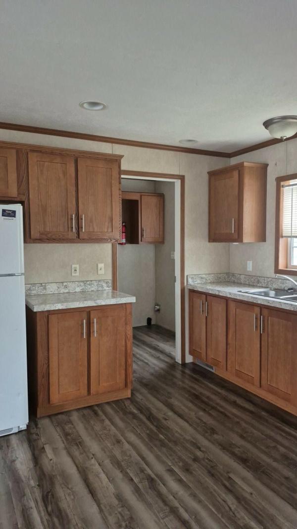 2017 Champion 102 NWD-A-24806  Home