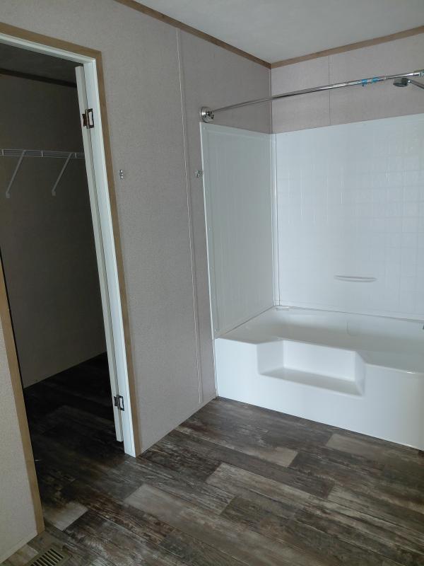 2022 150VU28563U Mobile Home