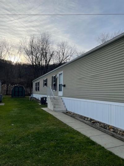 Mobile Home at 195 National Road Toronto, OH 43964