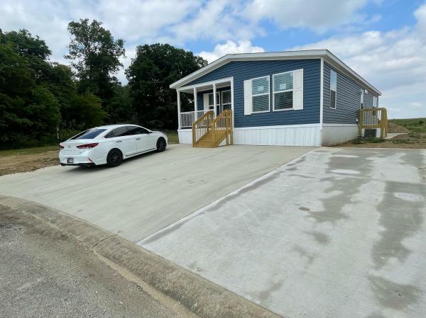 Photo 1 of 2 of home located at 246 North 500 East #181 Marion, IN 46952