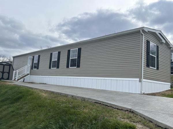 2024 CHAMPION HOME BUILDERS INC. NWS-F-25206  Home