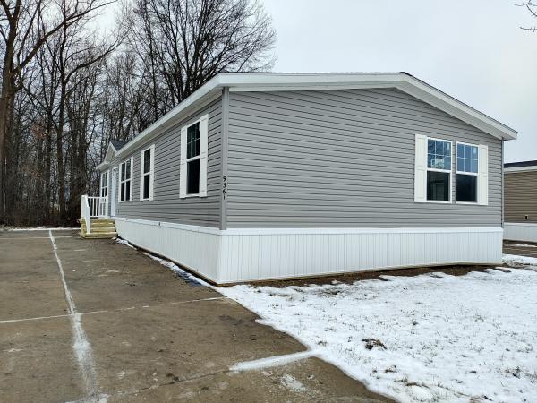 Photo 1 of 2 of home located at 9361 Starboard Dr 1291 Fair Haven, MI 48023