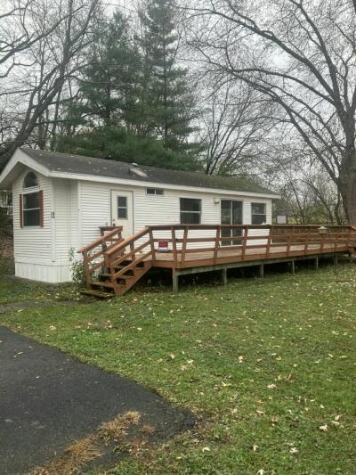 Mobile Home at 1009 W. Bay Road Lot # 31 McHenry, IL 60051