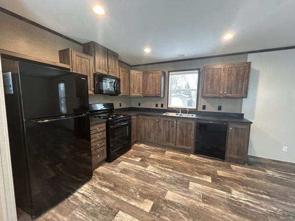 2023 Clayton (ZERH) Pulse 7016- E200  Home