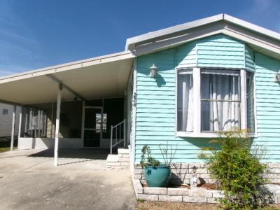 Photo 2 of 8 of home located at 2701 34th St N Lot #224 Saint Petersburg, FL 33713