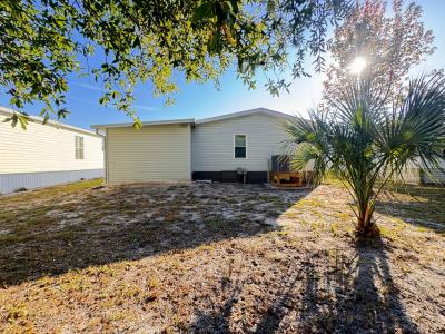 Photo 4 of 13 of home located at 1932 SE Buddy Ave Lot #491 Crystal River, FL 34429