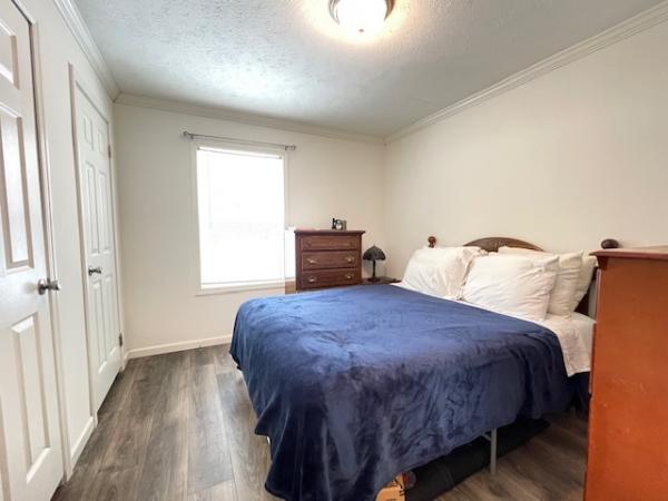 2023 Commodore Mobile Home