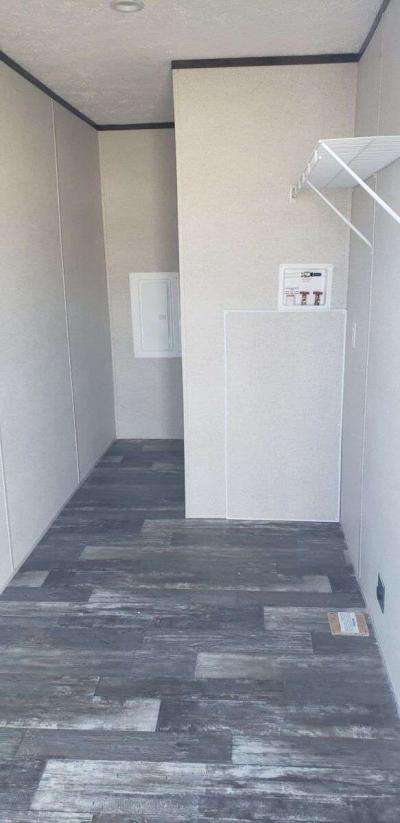 Photo 4 of 5 of home located at 749 Bleich Road Lot 53 Paducah, KY 42001