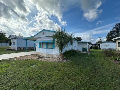 Photo 3 of 18 of home located at 4 Turquoise Way Eustis, FL 32726