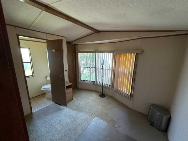 1986 Fleetwood Clarion Mobile Home