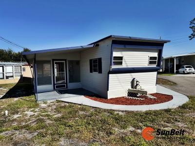 Photo 3 of 18 of home located at 8A Lake Breeze Drive Tavares, FL 32778