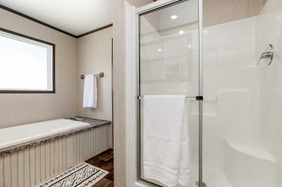 Photo 4 of 5 of home located at 1001 E Macarthur Rd, Lot 339 Wichita, KS 67216