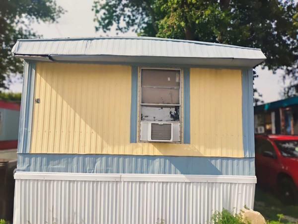 1975 Mobile Home
