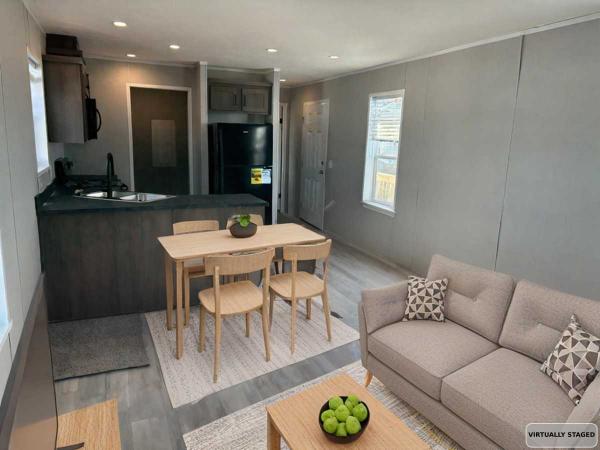 2025 Champion Aspire 1470H32082 Mobile Home