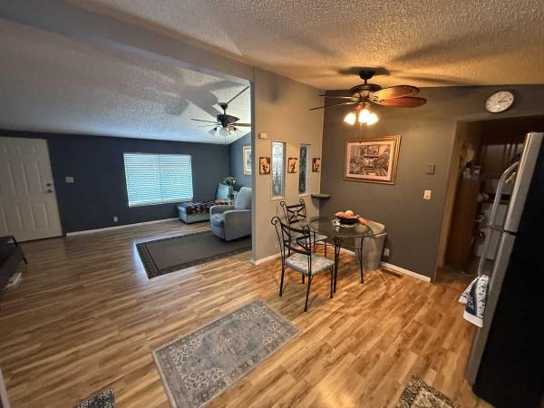 1989 Home Systems Canyon Crest Manufactured Home