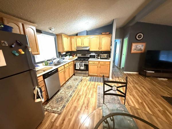 1989 Home Systems Canyon Crest Manufactured Home