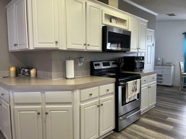 2005 Fleetwood Lifestages Manufactured Home